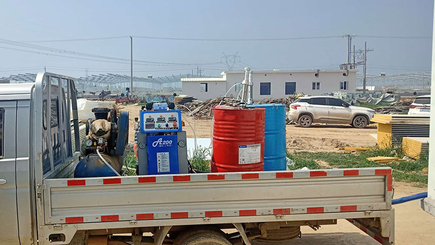 專業養殖場小型保溫噴涂機(聚氨酯發泡機)-京華邦威