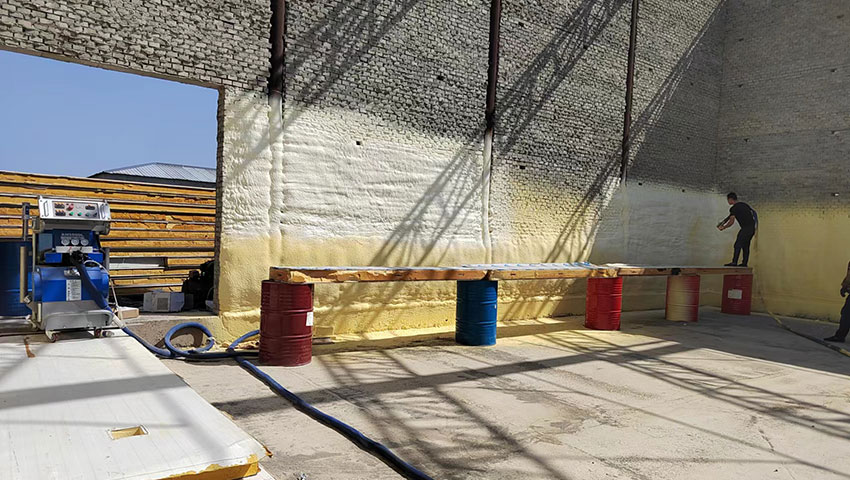 聚氨酯冷庫保溫設(shè)備(聚氨酯發(fā)泡機)-京華邦威